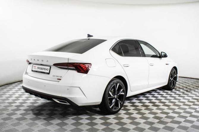 Skoda Octavia IV (A8) с пробегом 2023 года, цена 2 595 000 рублей, 84703 км, лифтбек, Автокод Объявления