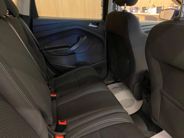 Ford Kuga II Рестайлинг с пробегом 2018 года, цена 1 228 000 рублей, 265000 км, внедорожник, Автокод Объявления
