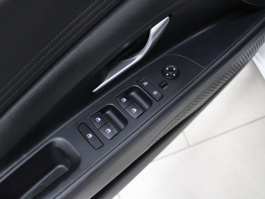 Hyundai Elantra VII (CN7) Старый Оскол  - изображение 16