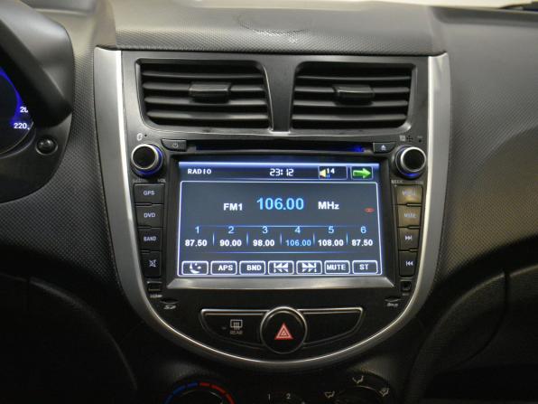 Hyundai Solaris I Рестайлинг с пробегом 2015 года, цена 699 000 рублей, 189970 км, седан, Автокод Объявления