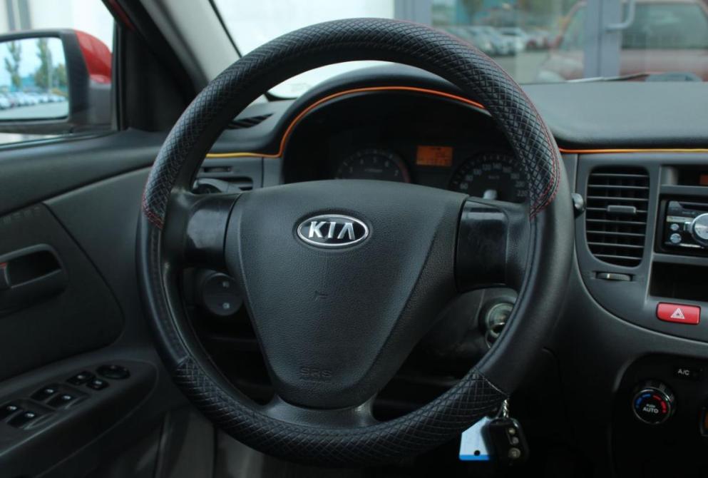 Kia Rio II Саратов  - изображение 16