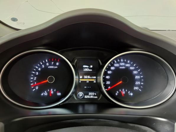 Kia Sportage III Рестайлинг с пробегом 2014 года, цена 990 000 рублей, 323501 км, внедорожник, Автокод Объявления