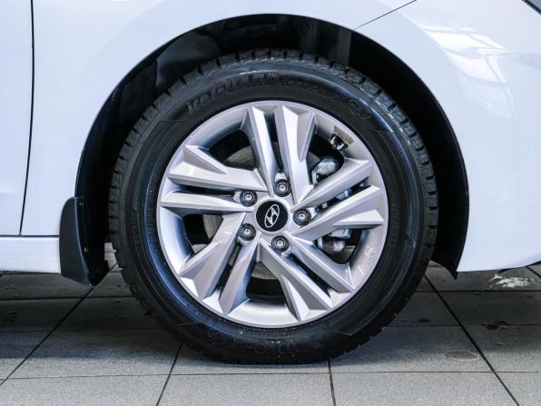 Hyundai Elantra VI (AD) Рестайлинг с пробегом 2019 года, цена 1 549 000 рублей, 105084 км, седан, Автокод Объявления