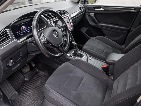 Volkswagen Tiguan II с пробегом 2018 года, цена 2 755 250 рублей, 97779 км, внедорожник, Автокод Объявления