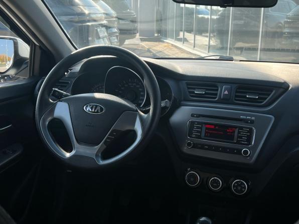 Kia Rio III Рестайлинг с пробегом 2016 года, цена 1 029 000 рублей, 100000 км, седан, Автокод Объявления