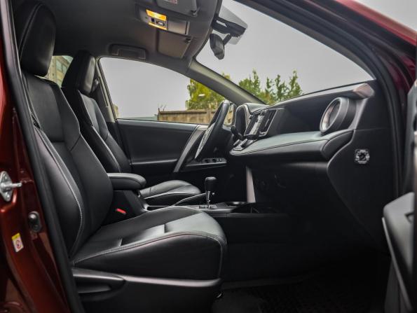 Toyota RAV4 IV (XA40) Рестайлинг с пробегом 2018 года, цена 2 699 777 рублей, 64124 км, внедорожник, Автокод Объявления
