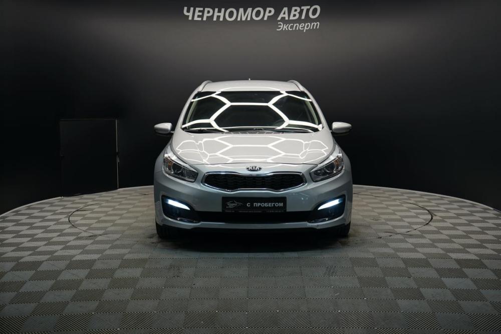 Kia Ceed II Рестайлинг Крым  - изображение 8