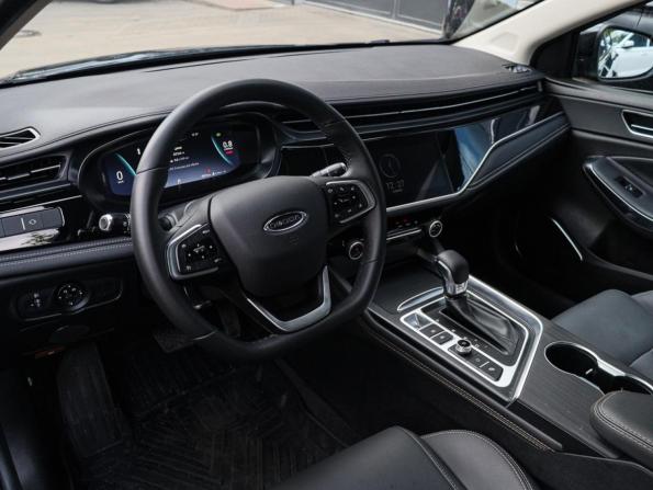 Omoda S5 с пробегом 2024 года, цена 1 650 000 рублей, 10213 км, седан, Автокод Объявления