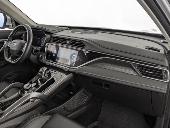 Geely Atlas Pro с пробегом 2023 года, цена 2 150 000 рублей, 30864 км, внедорожник, Автокод Объявления