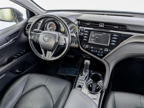Toyota Camry VIII (XV70) с пробегом 2020 года, цена 2 895 000 рублей, 99498 км, седан, Автокод Объявления