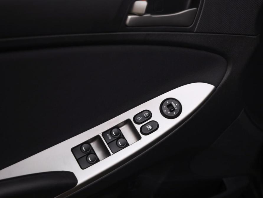 Hyundai Solaris I Рестайлинг Санкт-Петербург  - изображение 17