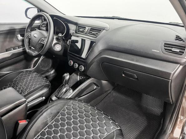Kia Rio III Рестайлинг с пробегом 2015 года, цена 1 009 000 рублей, 111901 км, седан, Автокод Объявления