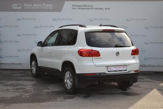 Volkswagen Tiguan I Рестайлинг с пробегом 2015 года, цена 1 350 000 рублей, 133020 км, внедорожник, Автокод Объявления