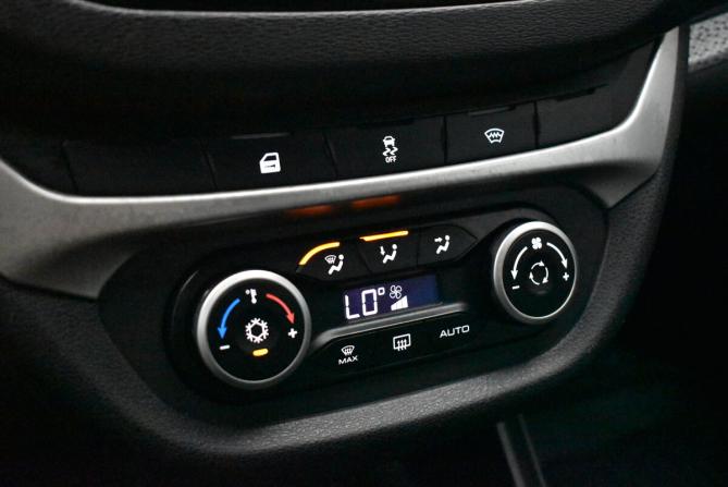 Lada (ВАЗ) Vesta I с пробегом 2018 года, цена 800 000 рублей, 143297 км, универсал, Автокод Объявления