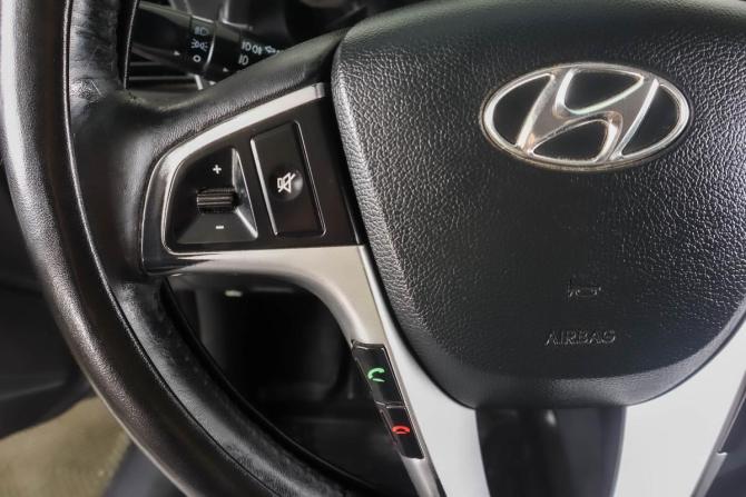 Hyundai Solaris I с пробегом 2011 года, цена 649 000 рублей, 295000 км, седан, Автокод Объявления