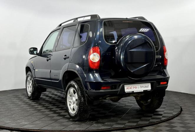 Chevrolet Niva I Рестайлинг с пробегом 2015 года, цена 625 000 рублей, 125000 км, внедорожник, Автокод Объявления