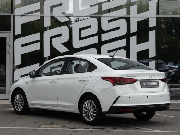 Hyundai Solaris II с пробегом 2020 года, цена 1 557 000 рублей, 92518 км, седан, Автокод Объявления
