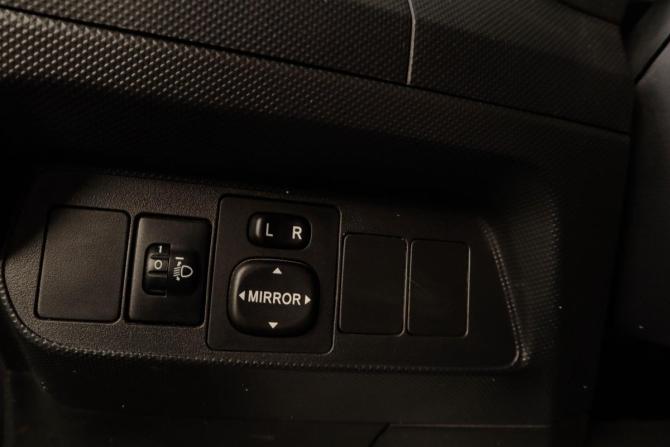 Toyota Auris I с пробегом 2007 года, цена 739 000 рублей, 283394 км, хэтчбек, Автокод Объявления