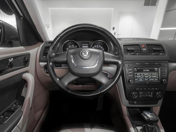 Skoda Yeti I с пробегом 2012 года, цена 870 000 рублей, 121032 км, внедорожник, Автокод Объявления