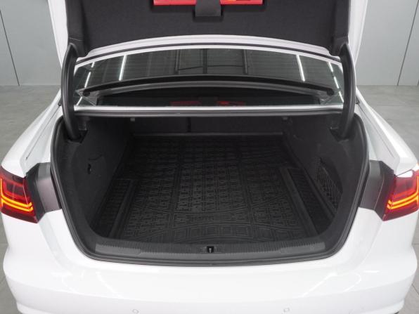Audi A6 IV (C7) Рестайлинг с пробегом 2017 года, цена 2 339 000 рублей, 256914 км, седан, Автокод Объявления