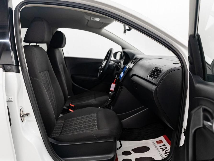 Volkswagen Polo V Рестайлинг Красноярск  - изображение 7