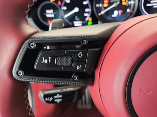 Porsche 911 VIII (992) с пробегом 2024 года, цена 22 575 000 рублей, 5442 км, купе, Автокод Объявления