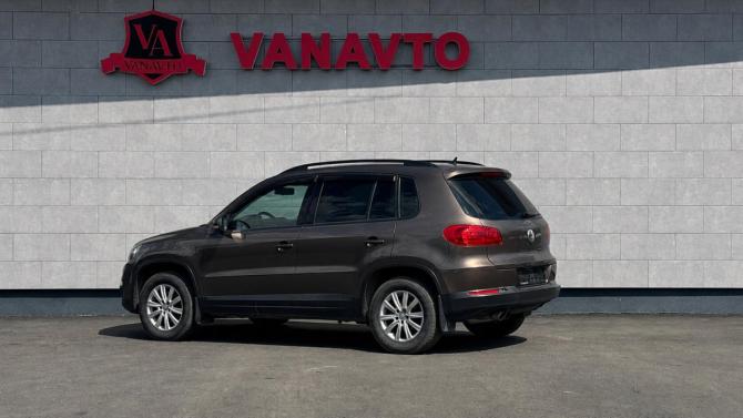 Volkswagen Tiguan I Рестайлинг с пробегом 2014 года, цена 1 297 000 рублей, 181200 км, внедорожник, Автокод Объявления