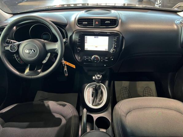 Kia Soul II Рестайлинг с пробегом 2017 года, цена 1 630 000 рублей, 137198 км, хэтчбек, Автокод Объявления