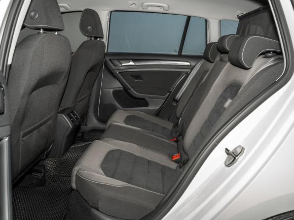 Volkswagen Golf VII с пробегом 2014 года, цена 1 350 000 рублей, 97829 км, универсал, Автокод Объявления