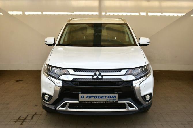 Mitsubishi Outlander III Рестайлинг 3 с пробегом 2018 года, цена 2 210 000 рублей, 53902 км, внедорожник, Автокод Объявления