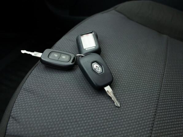 Renault Sandero II Рестайлинг с пробегом 2018 года, цена 1 180 000 рублей, 141043 км, хэтчбек, Автокод Объявления