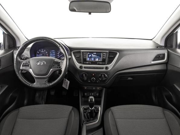 Hyundai Solaris II с пробегом 2018 года, цена 1 100 000 рублей, 167007 км, седан, Автокод Объявления