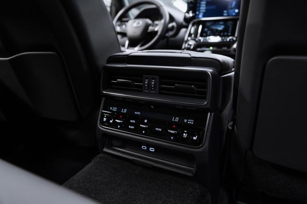 Lexus LX IV Москва  - изображение 19