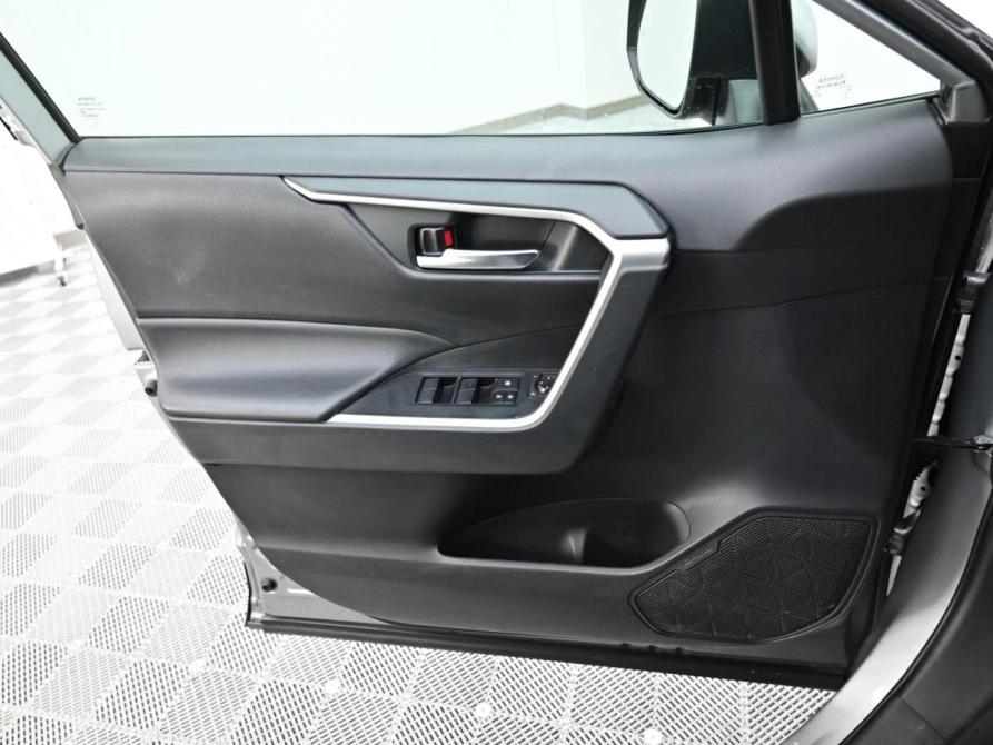 Toyota RAV4 V (XA50) Москва  - изображение 9