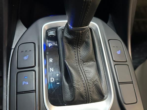 Hyundai Santa Fe III Рестайлинг с пробегом 2016 года, цена 2 000 000 рублей, 230899 км, внедорожник, Автокод Объявления