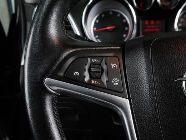 Opel Mokka I с пробегом 2012 года, цена 1 099 000 рублей, 186475 км, внедорожник, Автокод Объявления