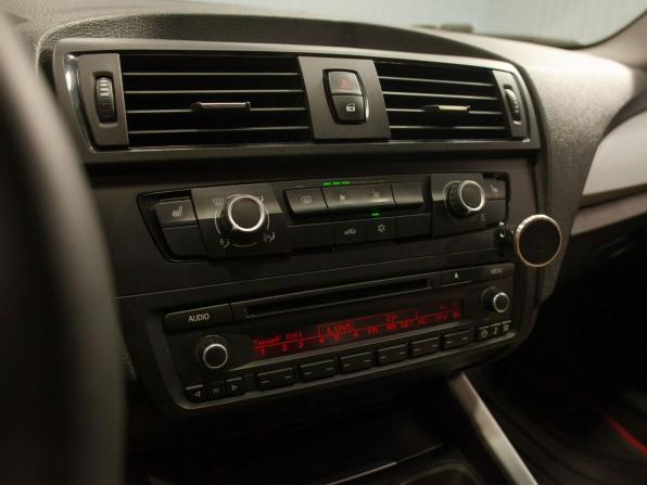 BMW 1 серии II (F20/F21) с пробегом 2012 года, цена 1 010 000 рублей, 238969 км, хэтчбек, Автокод Объявления