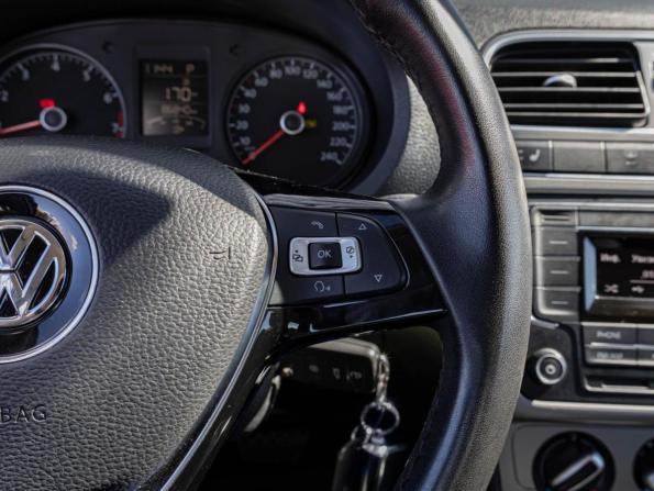 Volkswagen Polo V Рестайлинг с пробегом 2020 года, цена 1 399 000 рублей, 86840 км, седан, Автокод Объявления