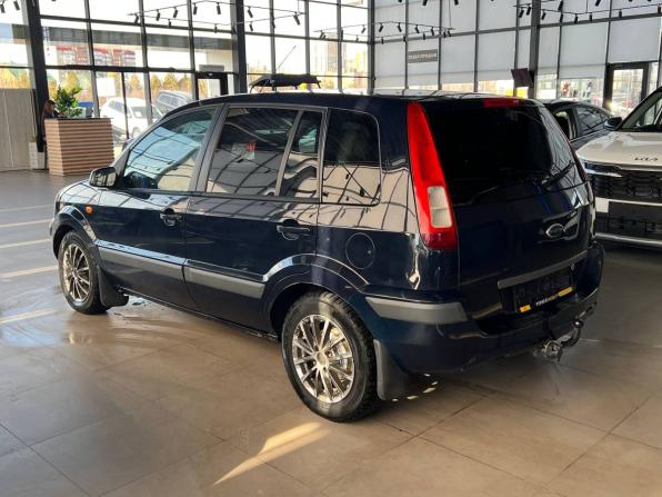 Ford Fusion I Рестайлинг с пробегом 2007 года, цена 415 000 рублей, 330000 км, хэтчбек, Автокод Объявления