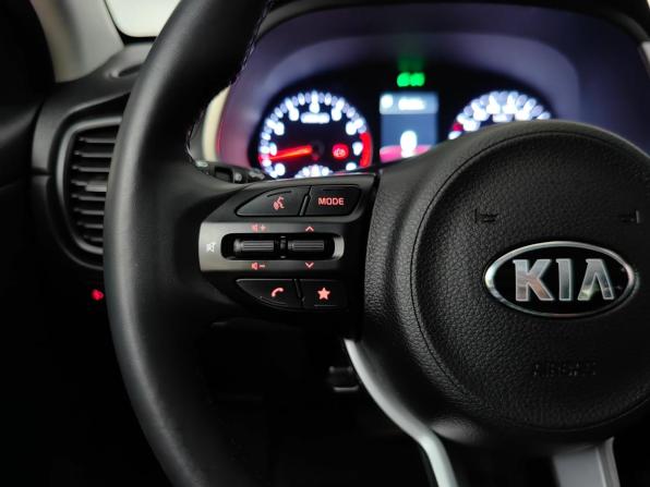 Kia Rio IV Рестайлинг с пробегом 2021 года, цена 2 084 000 рублей, 34000 км, хэтчбек, Автокод Объявления