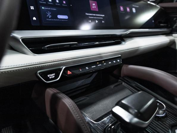 Geely Monjaro I с пробегом 2023 года, цена 3 099 700 рублей, 72000 км, внедорожник, Автокод Объявления