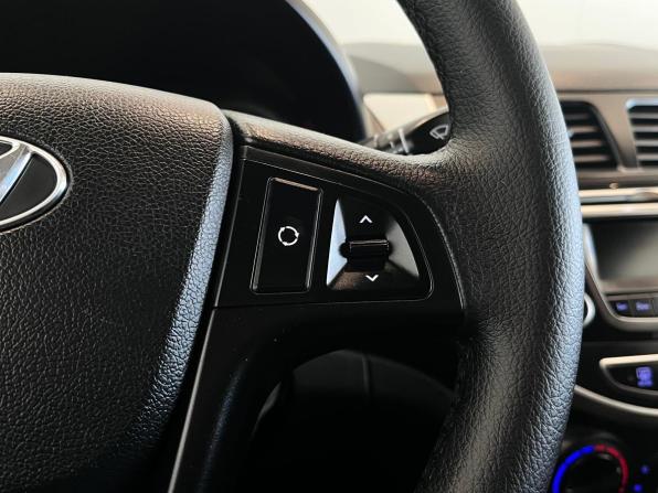 Hyundai Solaris I с пробегом 2013 года, цена 760 000 рублей, 121468 км, седан, Автокод Объявления
