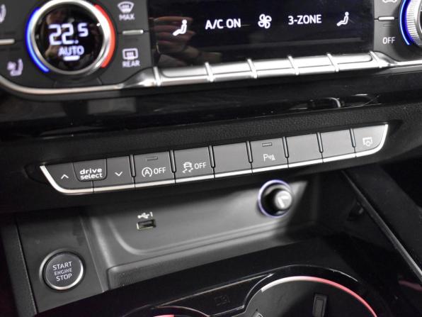Audi A5 II (F5) Рестайлинг с пробегом 2020 года, цена 3 975 900 рублей, 87253 км, лифтбек, Автокод Объявления