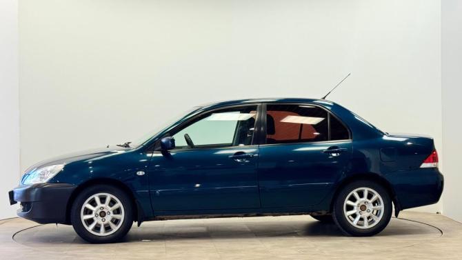 Mitsubishi Lancer IX Рестайлинг с пробегом 2009 года, цена 385 000 рублей, 292000 км, седан, Автокод Объявления