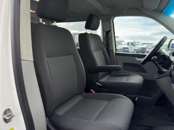 Volkswagen Caravelle T5 Рестайлинг с пробегом 2014 года, цена 1 990 000 рублей, 228538 км, минивэн, Автокод Объявления