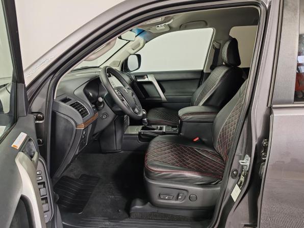 Toyota Land Cruiser Prado 150 Series Рестайлинг 3 с пробегом 2022 года, цена 6 999 000 рублей, 56751 км, внедорожник, Автокод Объявления
