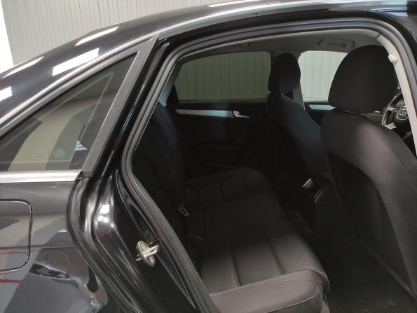 Audi A4 IV (B8) Рестайлинг с пробегом 2013 года, цена 1 050 000 рублей, 240872 км, седан, Автокод Объявления