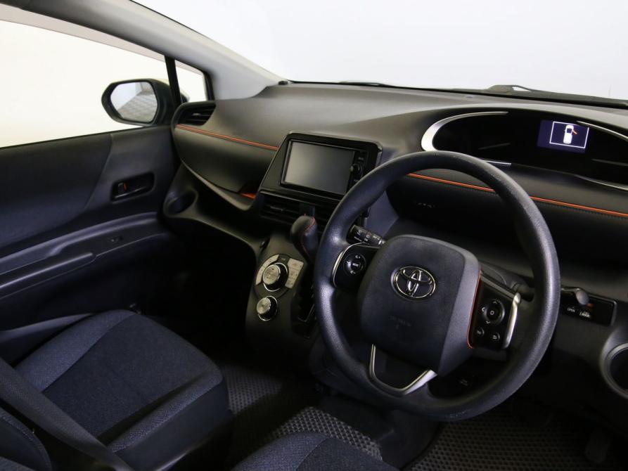 Toyota Sienta II Санкт-Петербург  - изображение 17