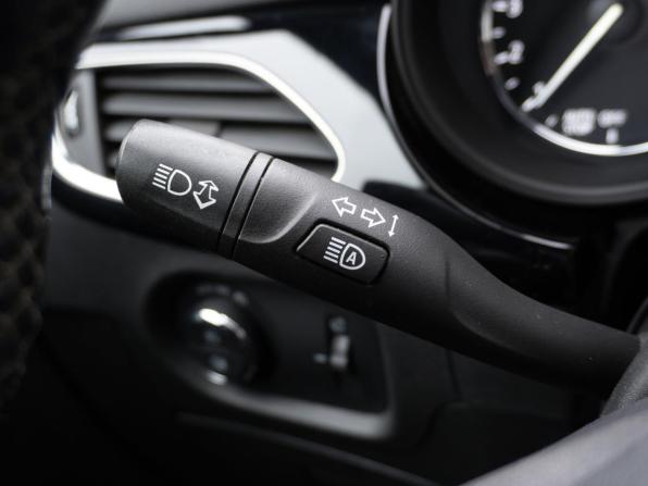 Opel Astra K Рестайлинг с пробегом 2021 года, цена 1 499 000 рублей, 133873 км, универсал, Автокод Объявления