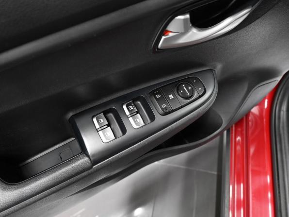 Kia Rio IV с пробегом 2018 года, цена 1 595 000 рублей, 106456 км, хэтчбек, Автокод Объявления